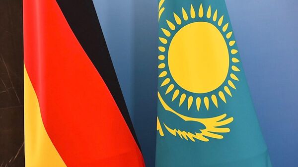 Флаги Казахстана и Германии - Sputnik Қазақстан