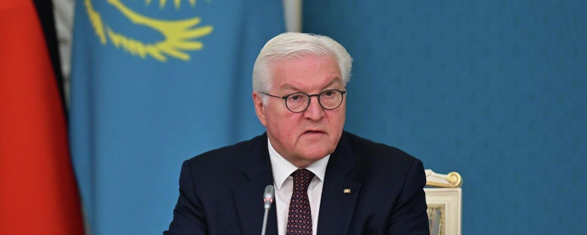 Президент Германии Франк-Вальтер Штайнмайер - Sputnik Казахстан, 1920, 27.12.2024