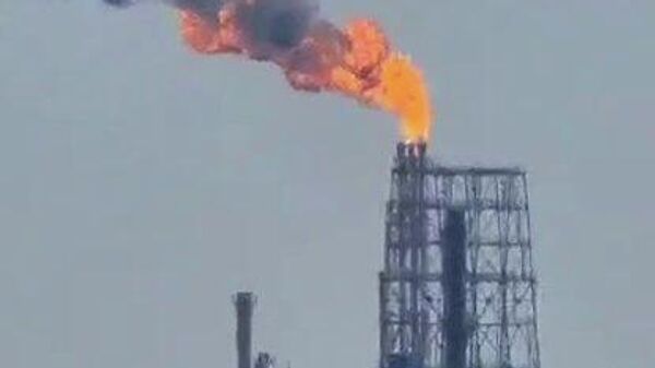 Пожар на Атырауском нефтеперерабатывающем заводе - Sputnik Казахстан
