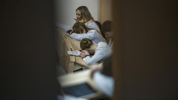 Студенты в аудитории, архивное фото - Sputnik Казахстан