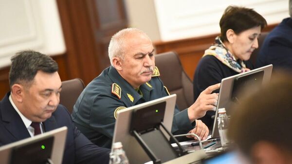 Министр обороны Казахстана Руслан Жаксылыков  - Sputnik Казахстан