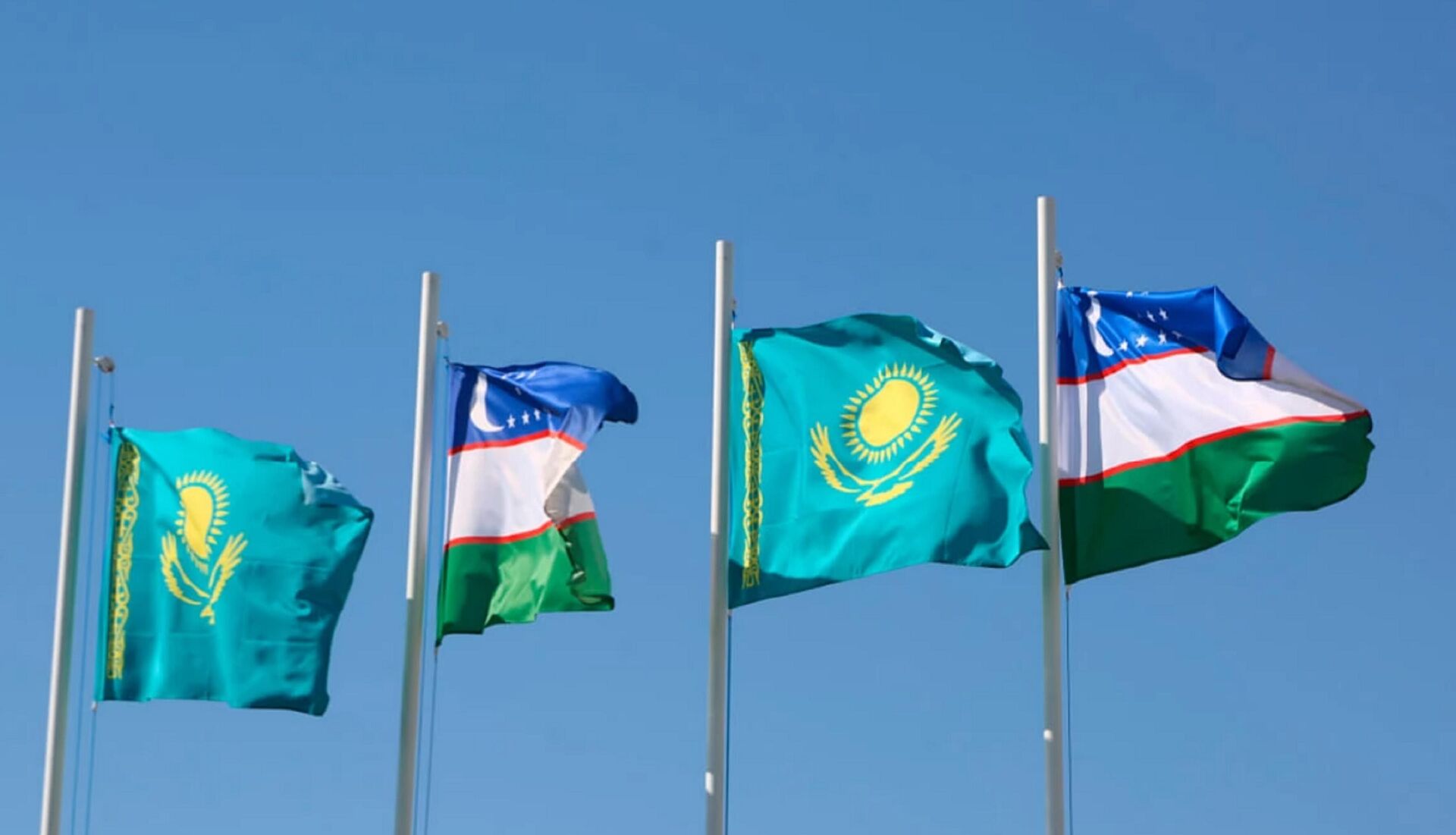 Казахстан и Узбекистан проводят совместные учения на полигонах обеих стран - Sputnik Казахстан, 1920, 09.08.2023