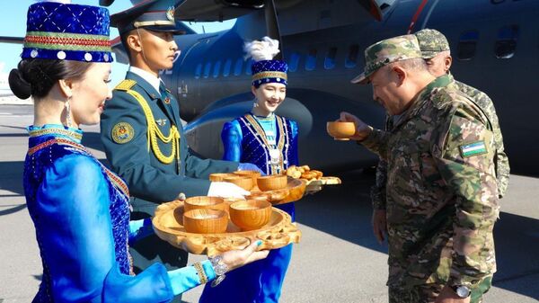 В Актау состоялась встреча министров обороны Казахстана и Узбекистана - Sputnik Казахстан