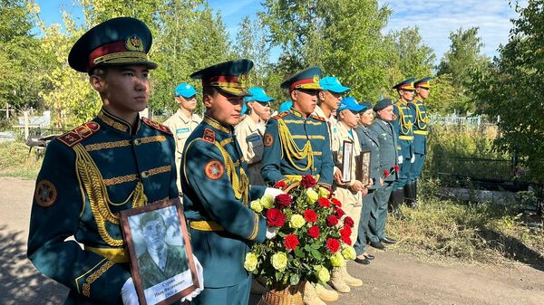 Похороны Сурнина - Sputnik Казахстан