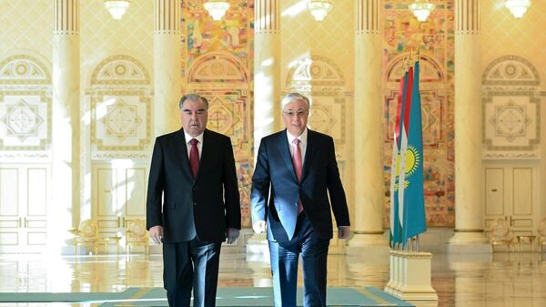 Президенты Казахстана и Таджикистана провели переговоры в узком формате - Sputnik Казахстан