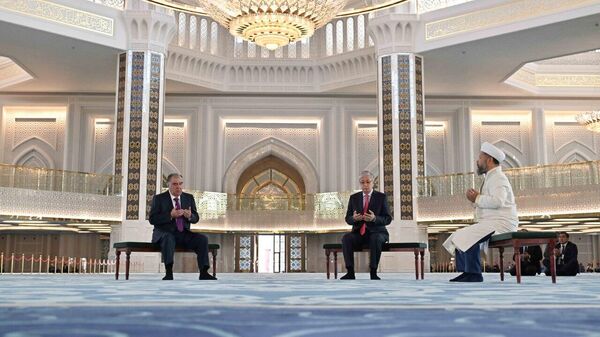 Токаев и Рахмон посетили главную мечеть Астаны - Sputnik Казахстан
