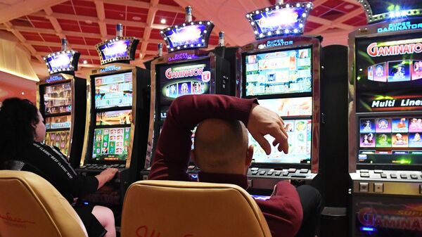 Жетісу облысында құмар ойын ойнаған  лауазымды тұлғалар қызметтен босатылды - Sputnik Қазақстан