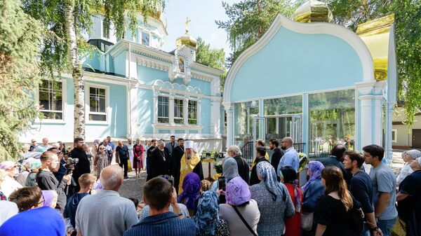 Всесезонная купель открылась в Алматы в Казанском соборе - Sputnik Казахстан
