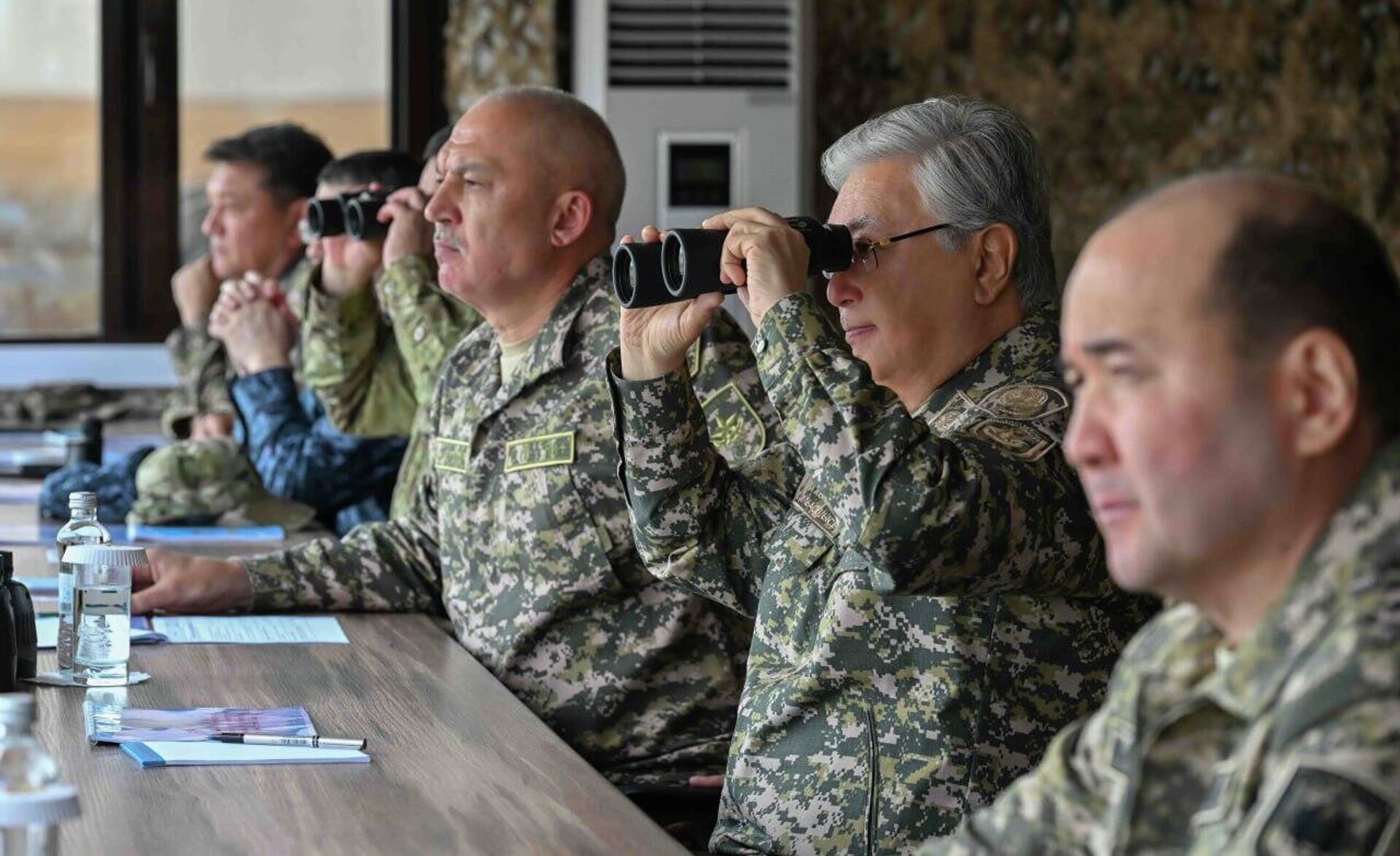 Глава государства посетил стратегические командно-штабные военные учения Батыл тойтарыс – 2023 - Sputnik Қазақстан, 1920, 05.09.2023