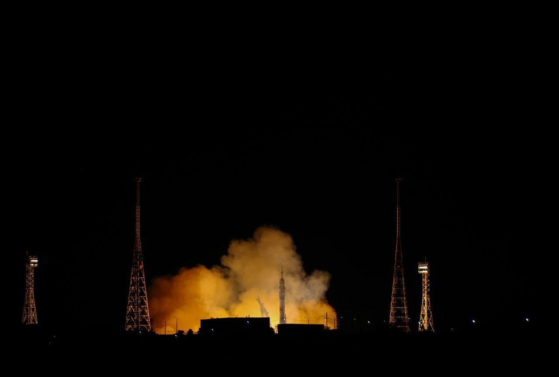  Ракета-носитель Союз-2.1а вывела на целевую орбиту пилотируемый корабль Союз МС-24 с новым экипажем Международной космической станции (МКС). - Sputnik Казахстан, 1920, 15.09.2023