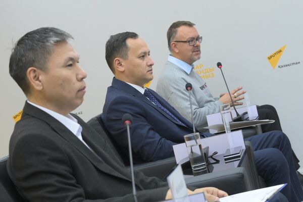 Пресс-конференция, посвященная открытию международной промышленной выставки ИННОПРОМ в Астане - Sputnik Казахстан