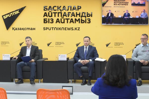 Пресс-конференция, посвященная открытию международной промышленной выставки ИННОПРОМ в Астане - Sputnik Казахстан