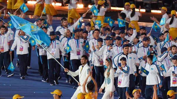 Сборная Казахстана на открытии Азиатских игр в Ханжоу  - Sputnik Казахстан