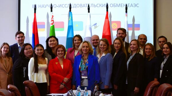 Образовательный интенсив для молодежи ЕАЭС открыли ЕЭК и НИУ ВШЭ - Sputnik Казахстан