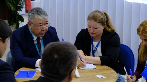 КазЦентр ЖКХ и Газпромбанк подписали меморандум о сотрудничестве в области банковского сопровождения контрактов в области развития ЖКХ - Sputnik Казахстан