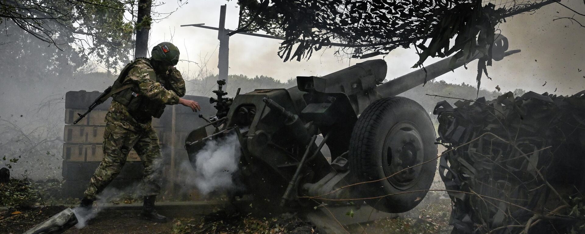 Стрельба агитационными снарядами по позициям ВСУ на Северском направлении - Sputnik Казахстан, 1920, 19.10.2023