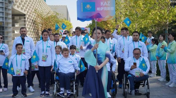 Торжественная церемония поднятия флага Казахстана состоялась в рамках Азиатских Пара игр Ханчжоу-2022 - Sputnik Қазақстан