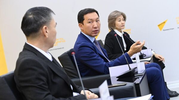 Почему казахстанцы недовольны системой обязательного социального медицинского страхования? - Sputnik Казахстан