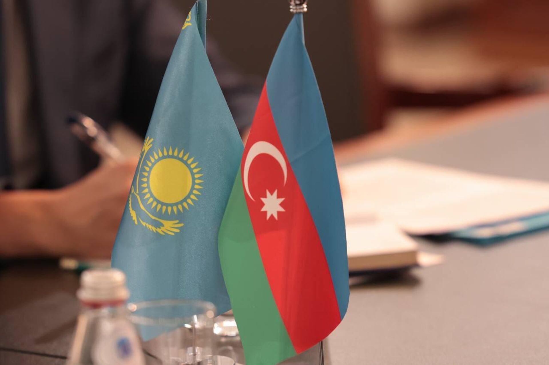 Казахстан готов увеличить поставки товаров в Азербайджан на $300 млн - Sputnik Казахстан, 1920, 27.10.2023