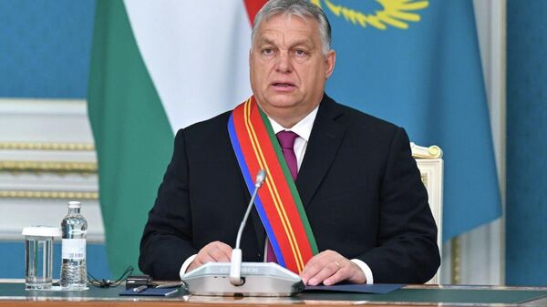 Виктор Орбан награжден орденом  Достық I степени - Sputnik Казахстан
