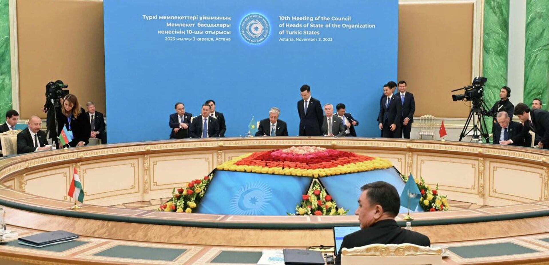 Главы государств подписали документы в ходе 10-го саммита Организации тюркских государств - Sputnik Казахстан, 1920, 03.11.2023
