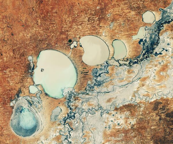 Историческое наводнение в Новом Южном Уэльсе привело к попаданию воды в австралийские озера. - Sputnik Казахстан