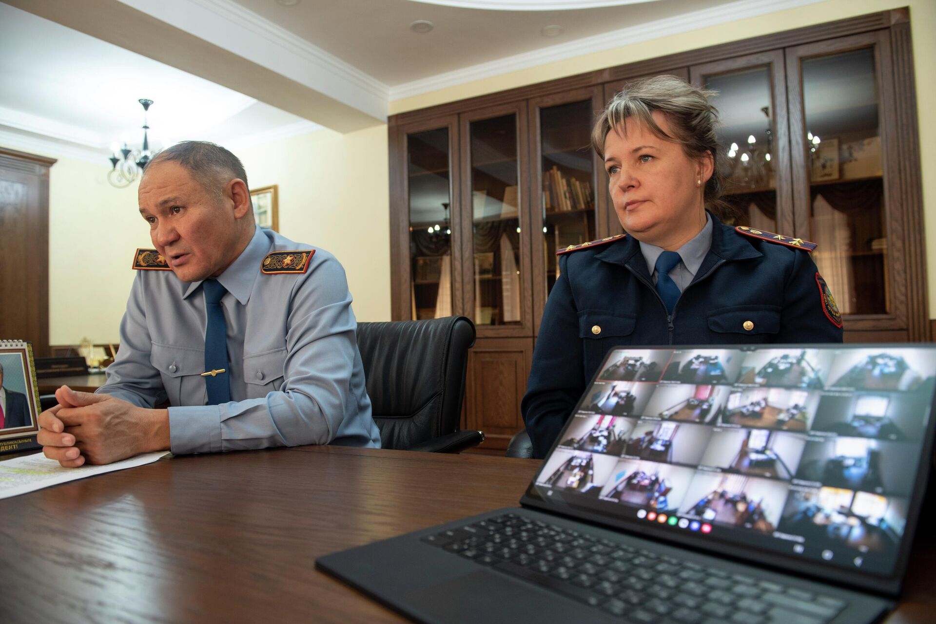 Во всех кабинетах райотделов полиции установлены видеокамеры, позволяющие контролировать работу сотрудников - Sputnik Казахстан, 1920, 21.11.2023