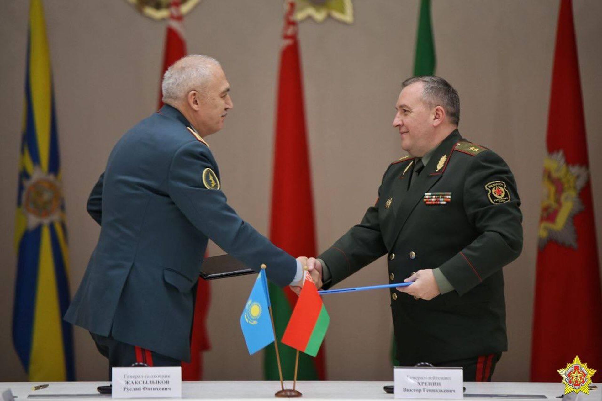 Министерства обороны Белоруссии и Казахстана подписали план военного сотрудничества на 2024 год - Sputnik Казахстан, 1920, 21.11.2023