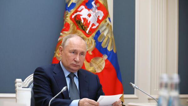 Президент РФ В. Путин принял участие во внеочередном саммите Группы двадцати - Sputnik Казахстан