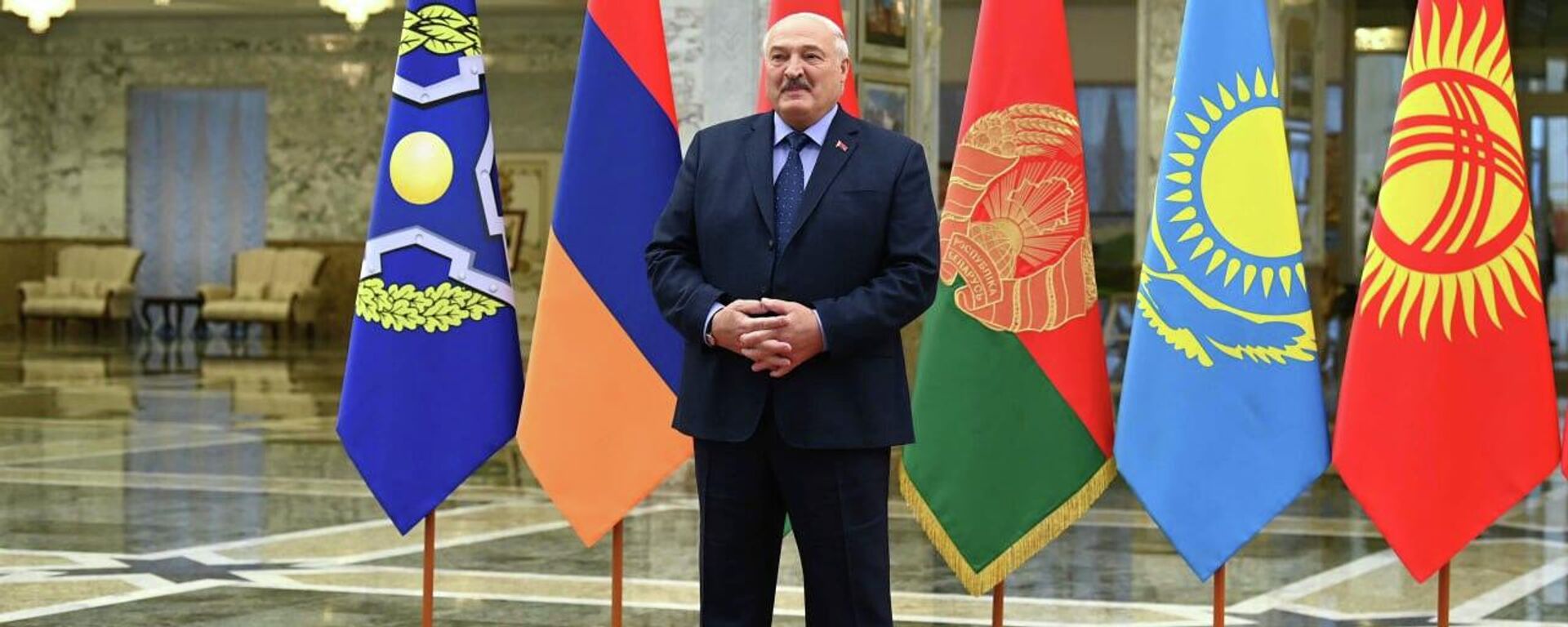 Во Дворце Независимости Главу государства встретил Президент Беларуси Александр Лукашенко - Sputnik Казахстан, 1920, 23.11.2023