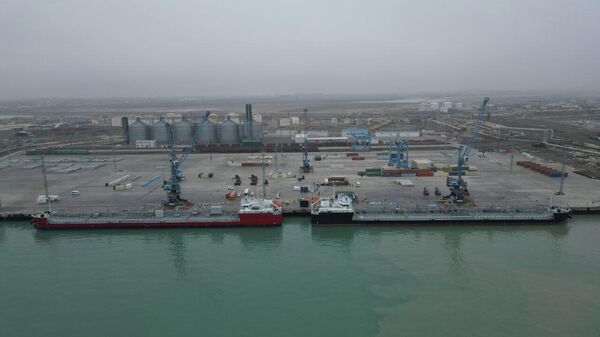В Актау прибыли новый нефтеналивные танкеры - Sputnik Казахстан