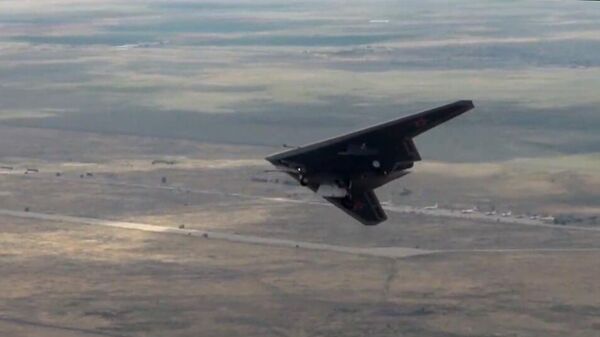 Испытания боевого беспилотного авиационного комплекса Охотник - Sputnik Казахстан