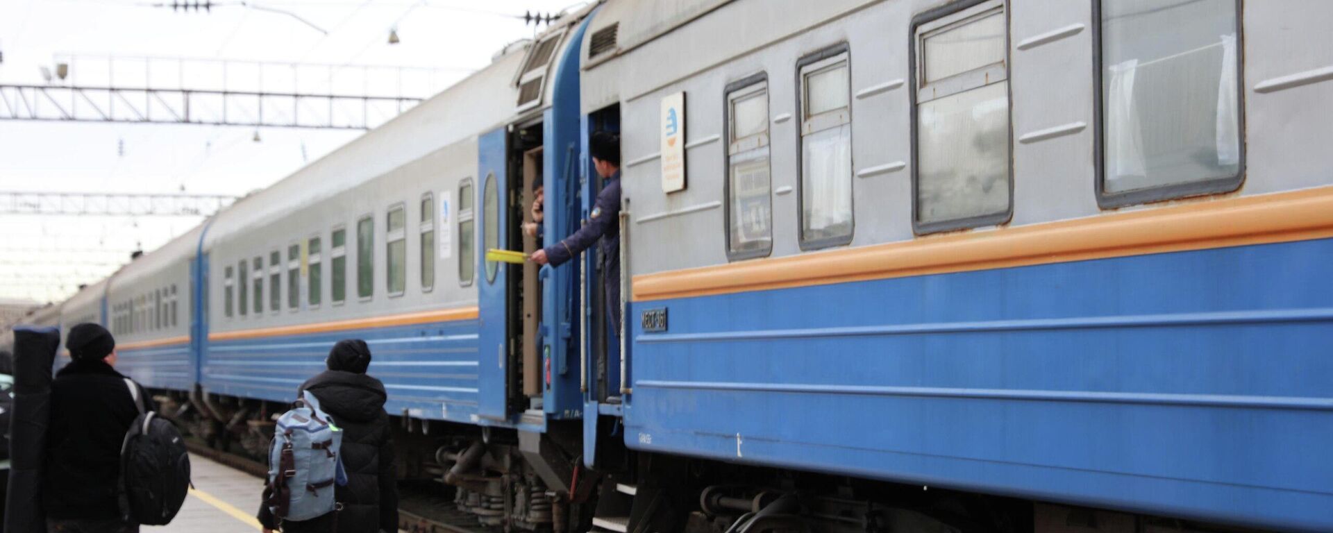 Пассажирский поезд  - Sputnik Қазақстан, 1920, 09.01.2024