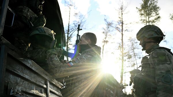 Боевая подготовка военнослужащих ВДВ в зоне СВО - Sputnik Қазақстан