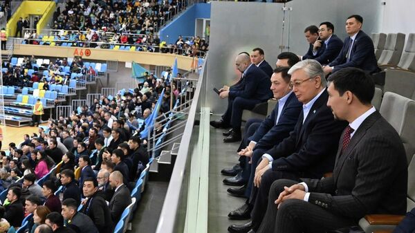 Токаев прибыл на стадион поддержать сборную Казахстана по футзалу - Sputnik Казахстан
