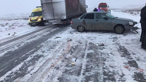 Авария в Актюбинской области унесла жизни четырех человек - Sputnik Казахстан