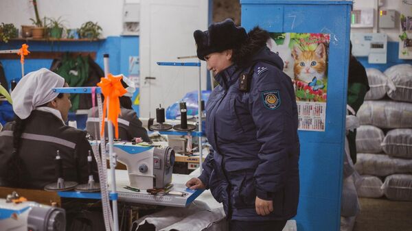 Фотограф запечатлел будни заключенных в женской колонии Петропавловска - Sputnik Казахстан