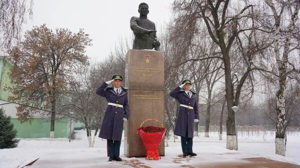 В Вооруженных силах прошли мероприятия, посвященные памяти Бауыржана Момышулы - Sputnik Казахстан