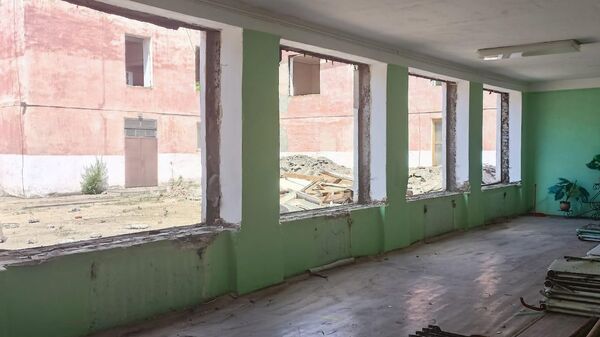 Недоремонтированное здание школы в Акмолинской области - Sputnik Казахстан