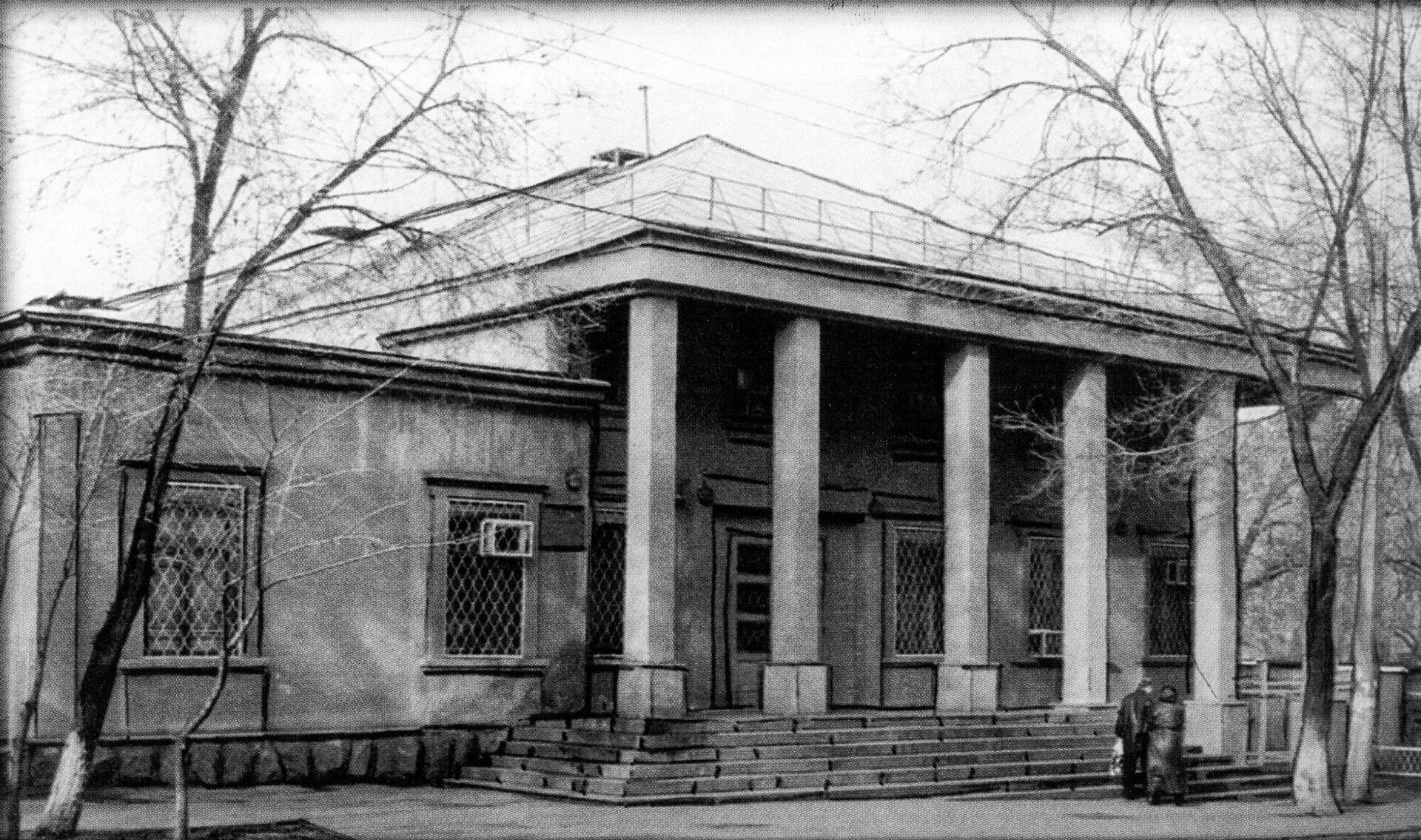 Здание Общественного собрания, город Верный - Sputnik Казахстан, 1920, 29.12.2023