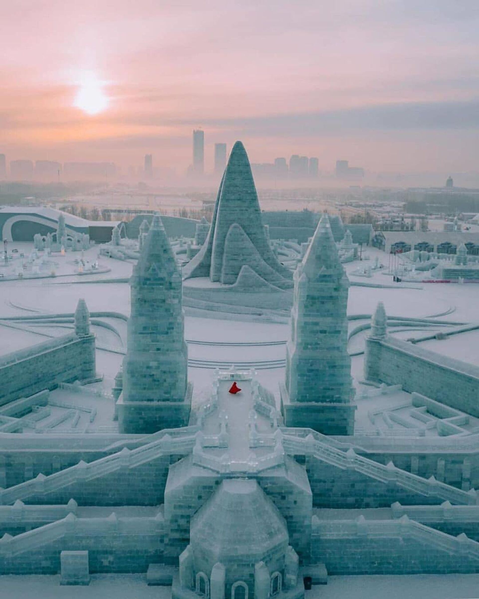 Фестиваль снега и льда в Харбине - Sputnik Казахстан, 1920, 04.01.2024