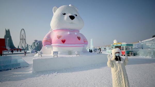 Скульптура на Харбинском международном фестивале снежных и ледяных скульптур - Sputnik Казахстан