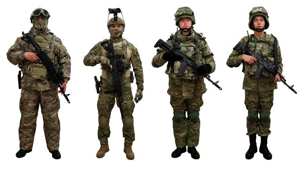 Образцы новой форменной одежды для всех категорий военнослужащих Казахстана представили в Минобороны - Sputnik Казахстан