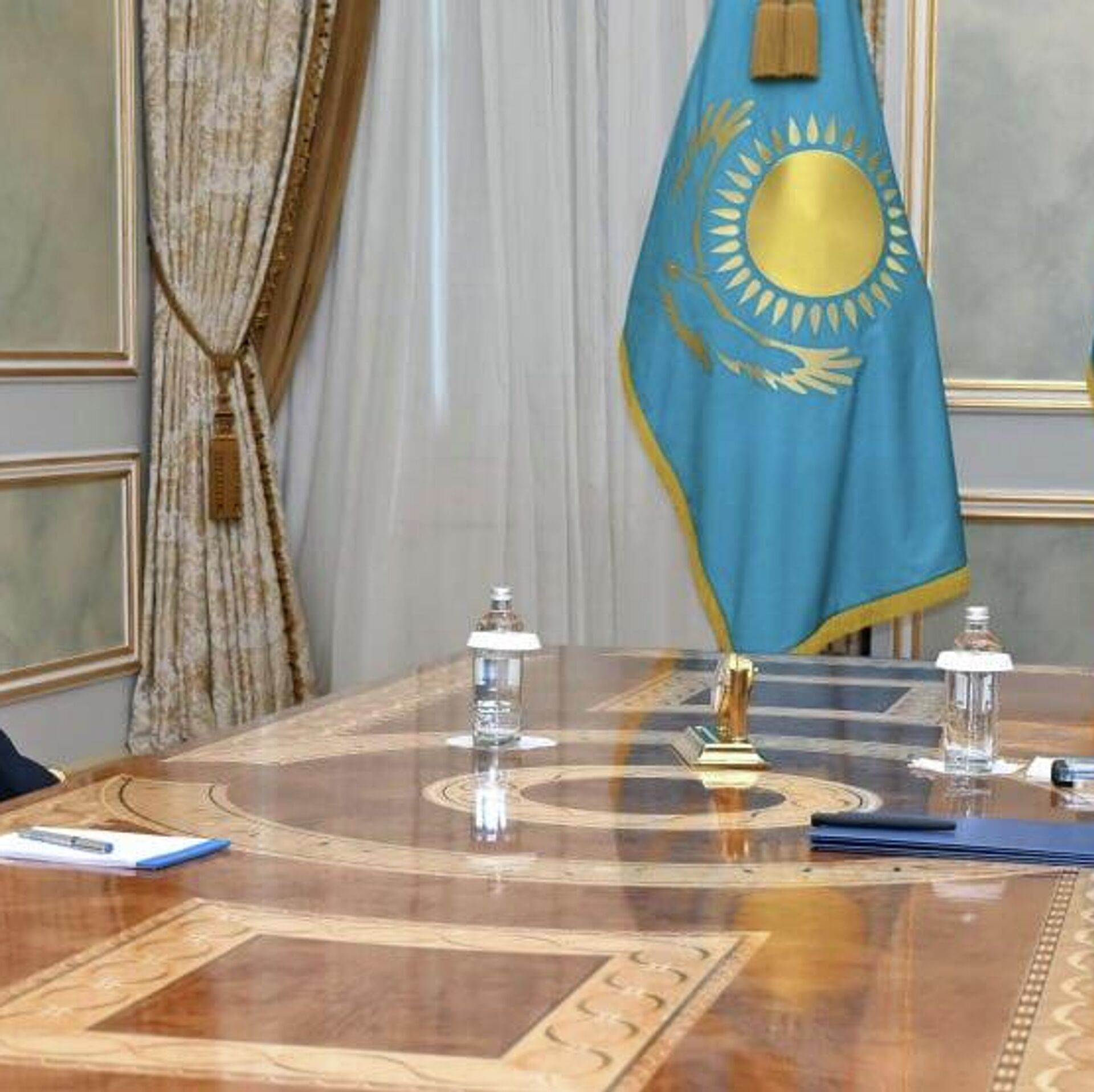 Кнб казахстана. Пс кнб рк эмблема. Казахстан безопасность. Казахстан безопасность. Комитет национальной безопасности казахстана.