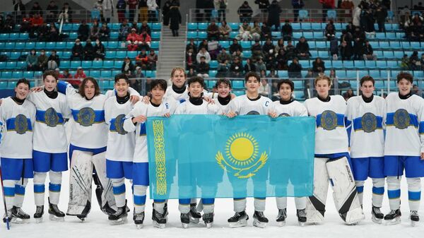 Сборная Казахстана по хоккею (3 на 3) стала бронзовым призером IV зимних Юношеских Олимпийских игр.  - Sputnik Казахстан