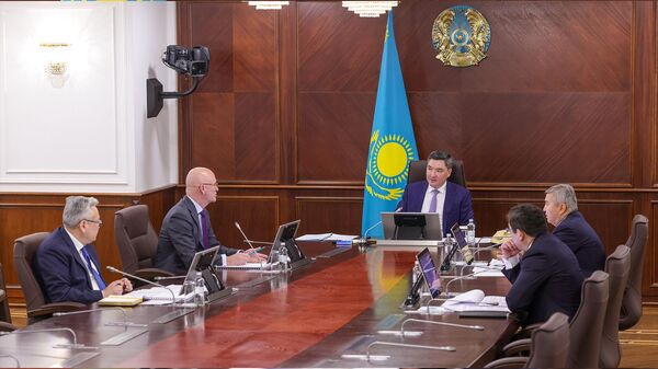 Заседание правительства с Бектеновым - Sputnik Казахстан