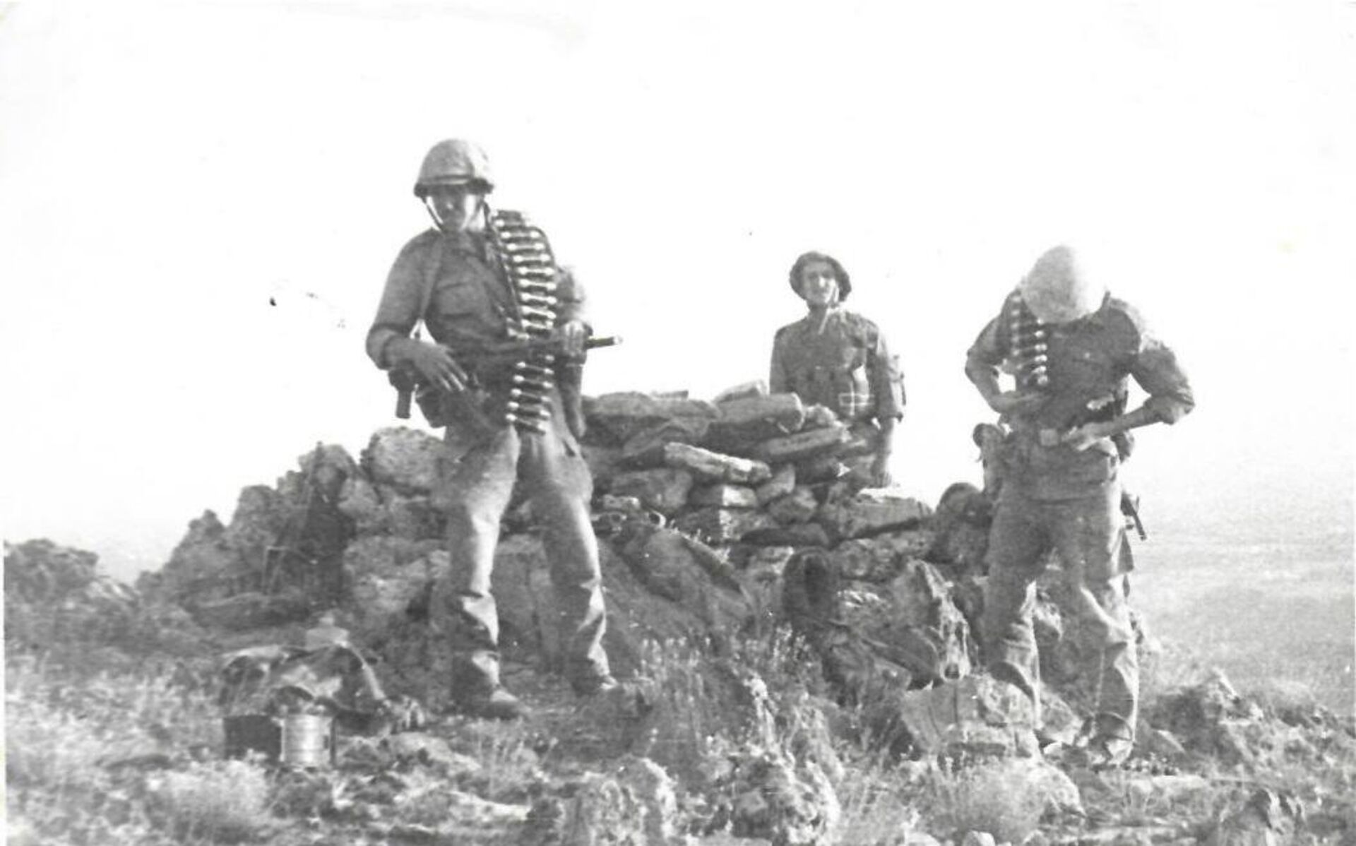 Афганистан. Бойцы 9 роты заняли очередную высоту, откуда будут прикрывать - Sputnik Казахстан, 1920, 14.02.2024