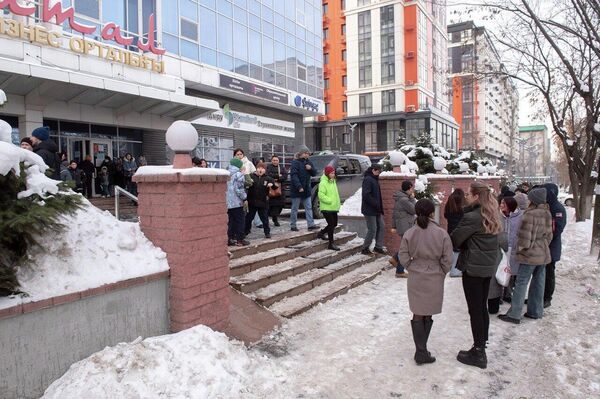 Сейсмотренировка и эвакуация людей в Алматы - Sputnik Казахстан