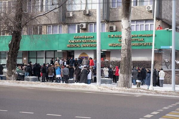 Сейсмотренировка и эвакуация людей в Алматы - Sputnik Казахстан