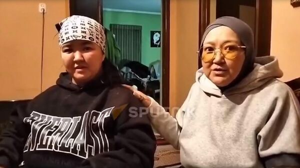 Мать и дочь с инвалидностью уже несколько лет стучатся в двери акимата и больницы в поисках помощи - Sputnik Казахстан